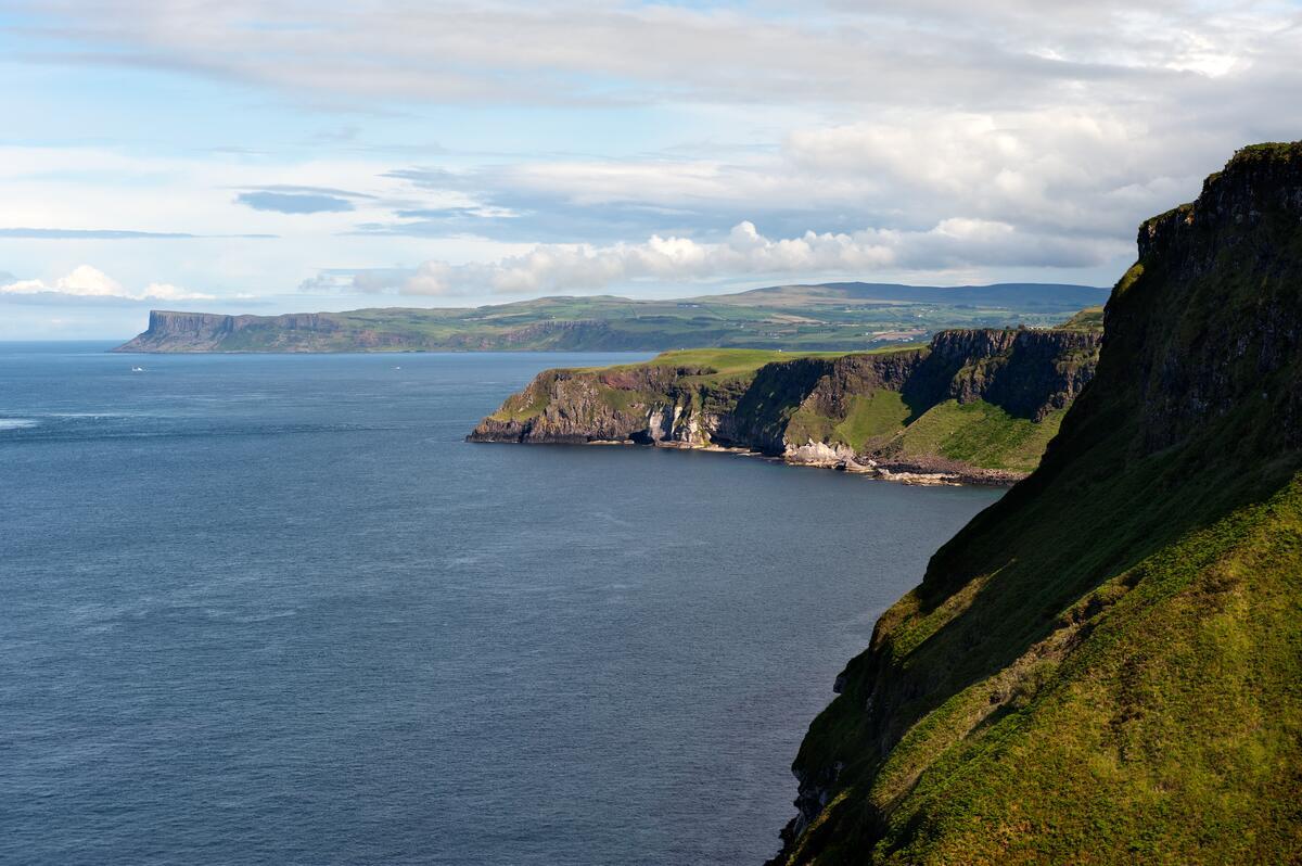 Nordirland — die ikonische Causeway Coast